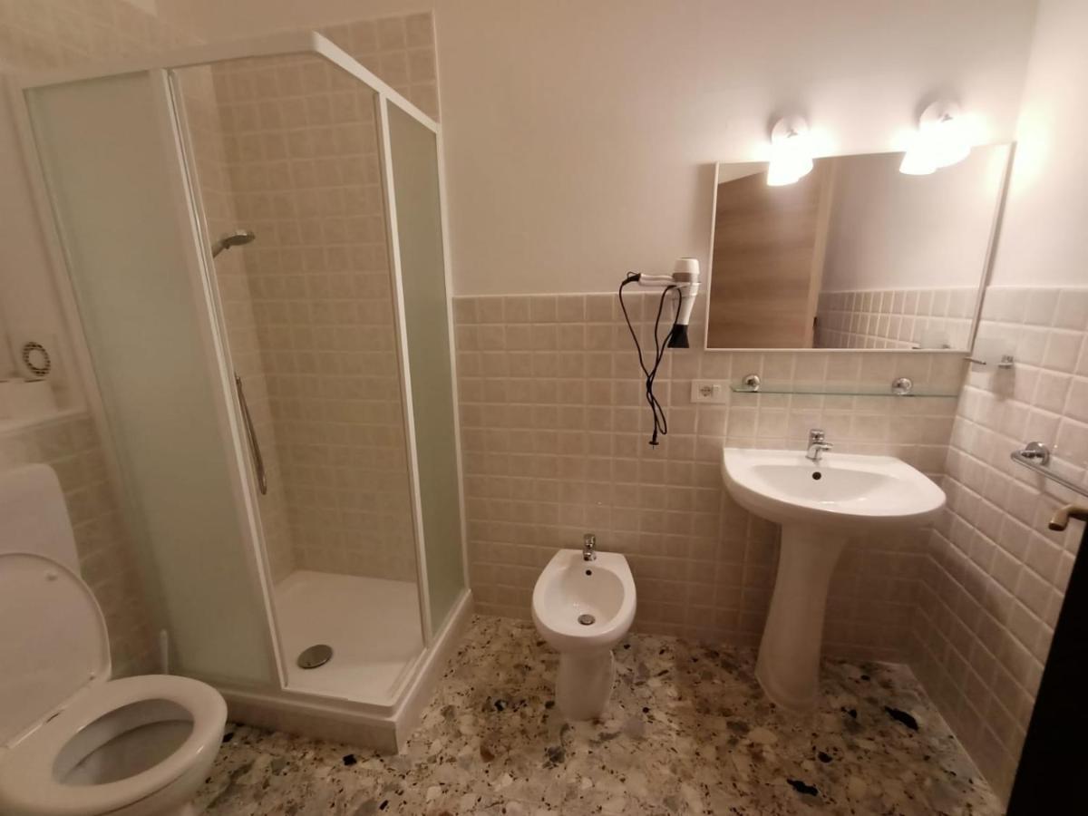 Double Room Private Bathroom,1315450861:JPEG
